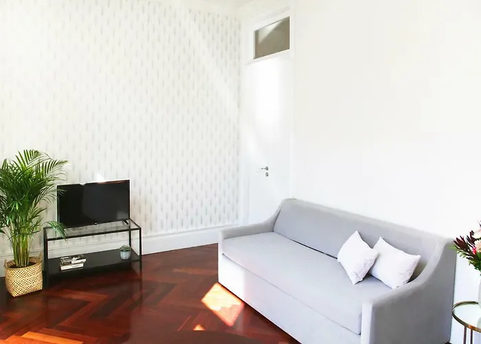 Trindade Premium * Oporto